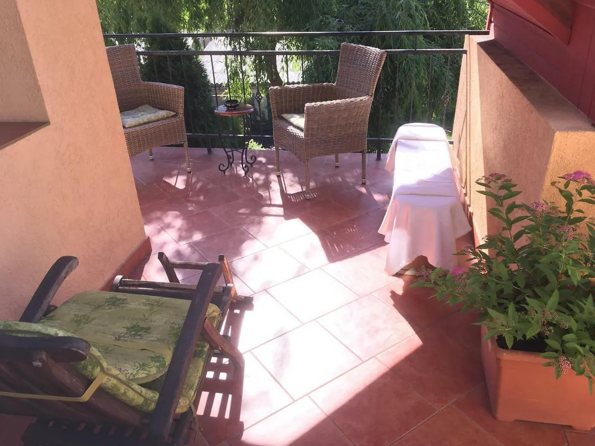 Egerhaz Vendeghaz Apartment Homestay Eger